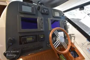 2006 Maritimo M60
