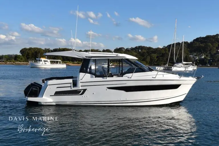 2021 Jeanneau Merry Fisher 895 Offshore sold by Davis Marine Brokerage