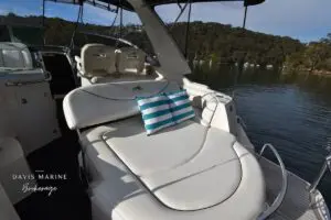2007 Monterey 330 Sports Yacht