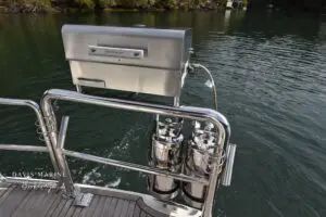 2007 Monterey 330 Sports Yacht
