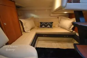 2007 Monterey 330 Sports Yacht