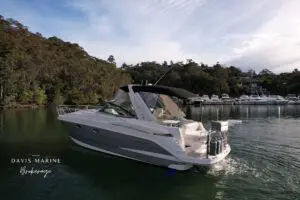 2007 Monterey 330 Sports Yacht