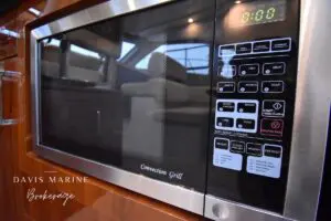 2015 Carver C37 Coupe