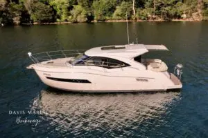 2015 Carver C37 Coupe