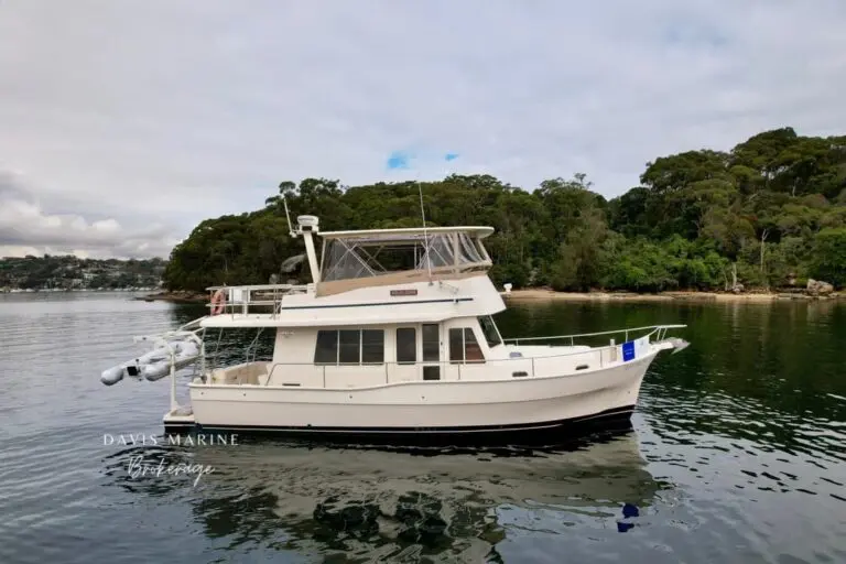 2008 Mainship 400 Trawler sold by Davis Marine Brokerage