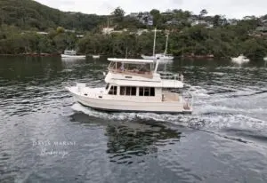 2008 Mainship 400 Trawler 2