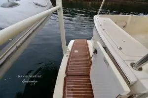 2008 Mainship 400 Trawler 39