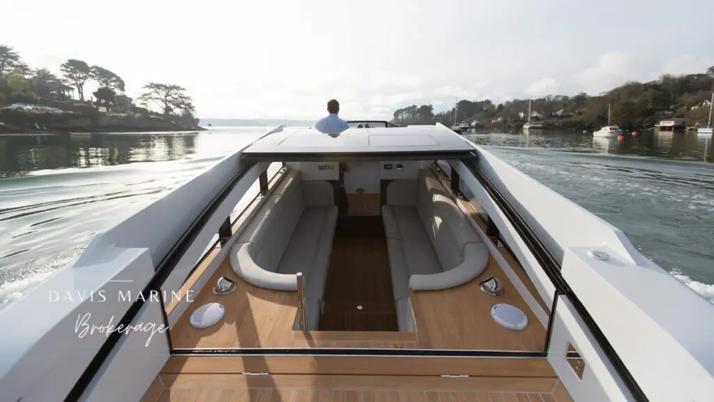 T/T Scout Limousine Boat Sale Sydney Cockwells Superyacht Tender Davis Marine Brokerage