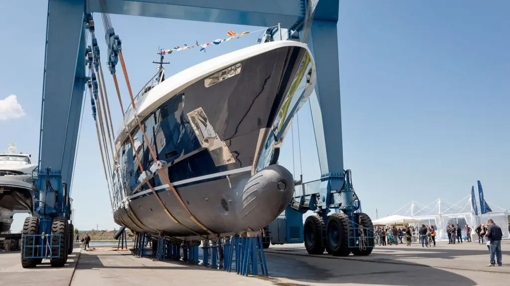 Motor Yacht vs. Sailboat Costs