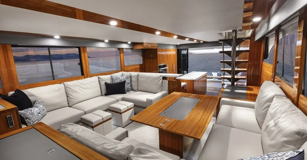 Top 5 Motor Yacht For Luxury Cruisng _ Maritimo M64 2