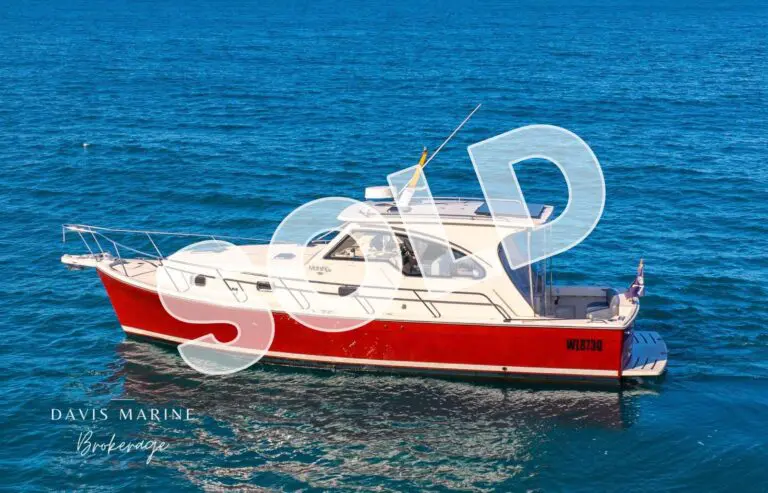 2005 Mainship 340 Pilot Sedan sold by Davis Marine Brokerage