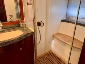 2006 Princess V70 Sports Yacht for sale - photo 34