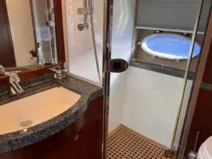 2006 Princess V70 Sports Yacht for sale - photo 36