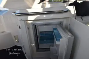 2007 Monterey 330 Sport Yacht (sold) - photo 11