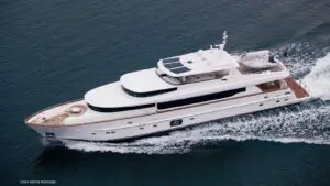 2011 Horizon CC110 33.5 metre motor yacht at anchor