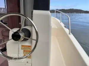 Arvor 675 Sportsfish wheel and helm from the cockpit
