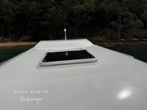 Foredeck hatch of the Arvor 675 Sportsfish