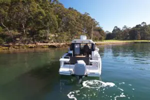 Parker 790 Explorer — enclosed wheelhouse and helm