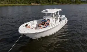 2022 Sea Fox 328 Commander centre console with twin Yamaha 425 XTO outboards