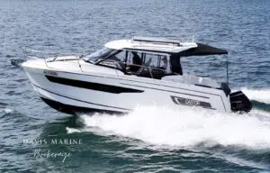 2020 Jeanneau Merry Fisher 895 running, three-quarter bow view