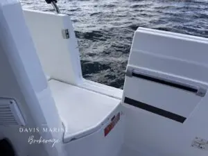 2020 Jeanneau Merry Fisher 895 cabin detail