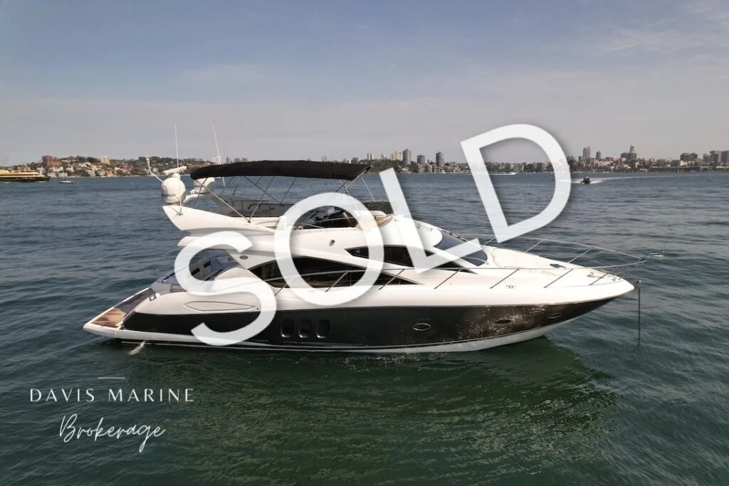 Sunseeker Manhattan 52 Exterior