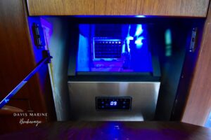 1970 Hatteras 53 Convertible