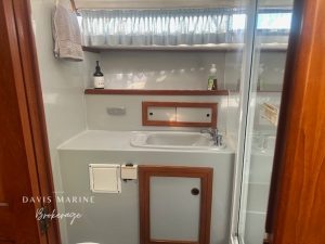 1990 Ranger 35 Aft Cabin Boats For Sale in Sydney 26