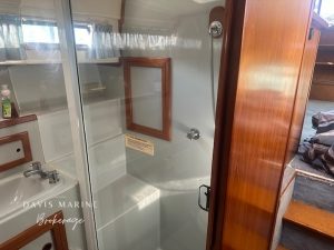 1990 Ranger 35 Aft Cabin Boats For Sale in Sydney 27