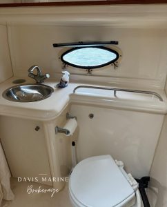 2005 Larson Cabrio 330 Boats For Sale Sydney Australia 19