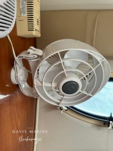 2005 Larson Cabrio 330 Boats For Sale Sydney Australia 23