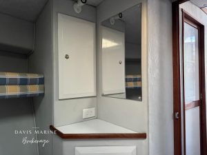 1997 Caribbean 35 Flybridge 17