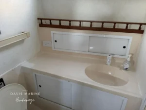 1997 Caribbean 35 Flybridge 19