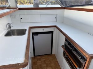 1997 Caribbean 35 Flybridge 23