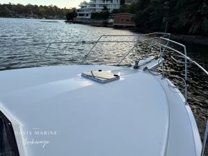 1997 Caribbean 35 Flybridge 37