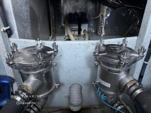 1997 Caribbean 35 Flybridge 39