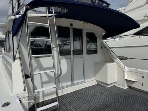 1997 Caribbean 35 Flybridge 6