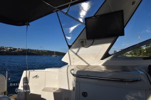 2007 Monterey 330 Sports Yacht For Sale Sydney 10