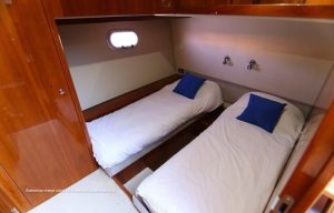 2010 Riviera 5800 Sports Yacht For Sale Sydney NSW Australia 5