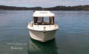 Arvor 675 Sportsfish head-on bow view