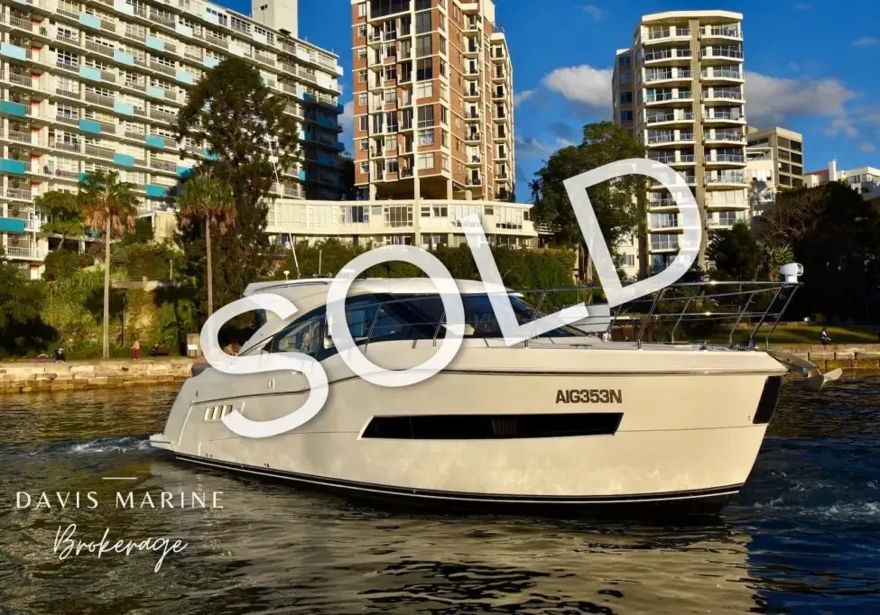 2015 Carver C37 Sport Coupe Sell my Boat Sydney Davis Marine Brokerage